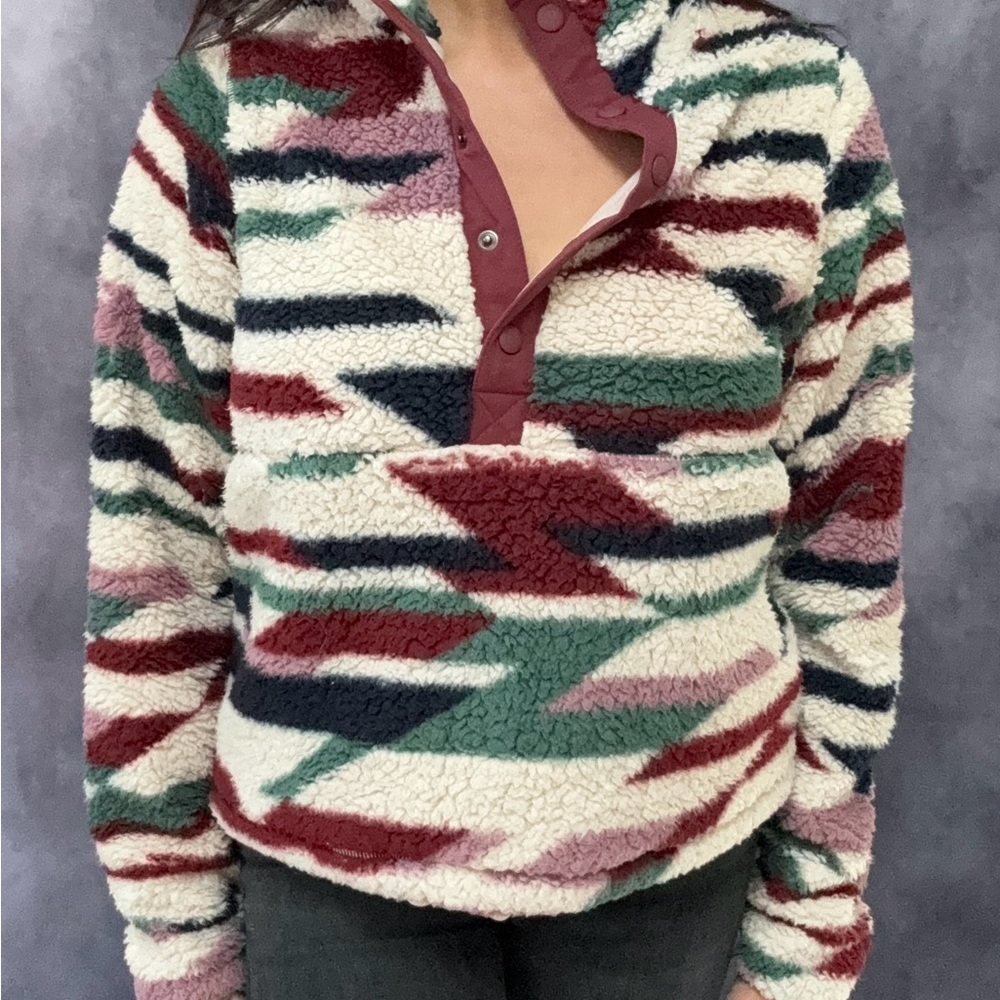 PRANA pull over - Picture 3 of 6